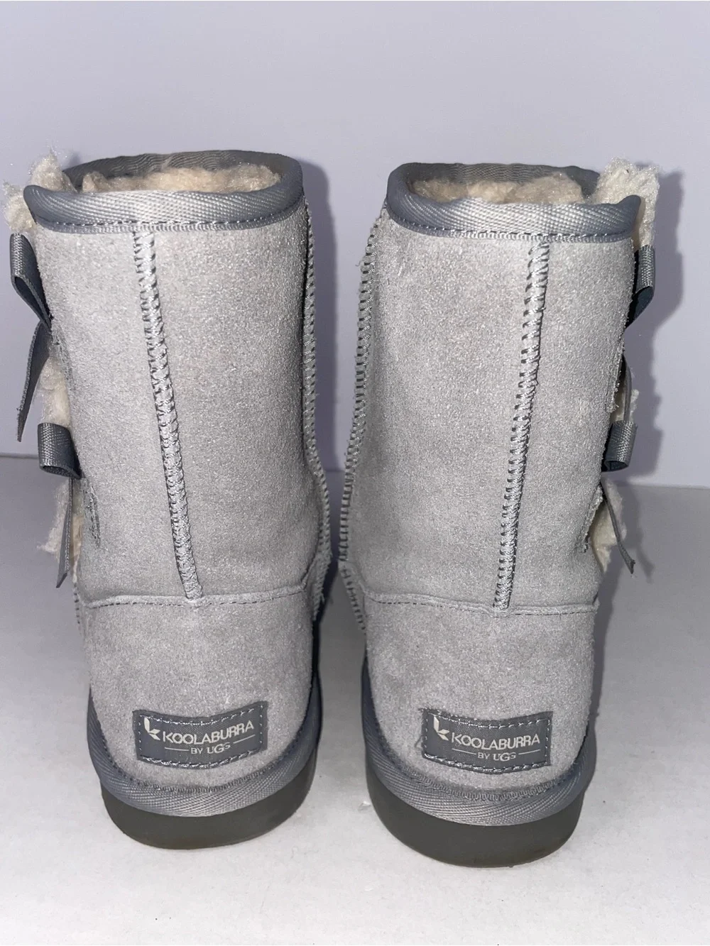 Koolaburra by UGG Victoria Short Suede Bow Boots Grey Women’s Size 4